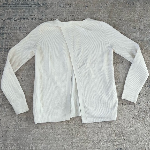 Abercrombie & Fitch White Sweater - Picture 2 of 3